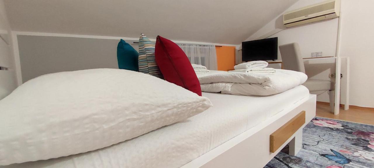 Villa Monera Apartments & Rooms & Free Garage โมสตาร์ ภายนอก รูปภาพ