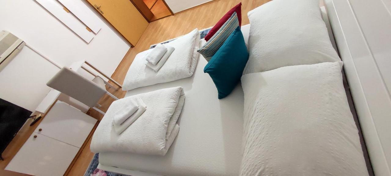 Villa Monera Apartments & Rooms & Free Garage โมสตาร์ ภายนอก รูปภาพ