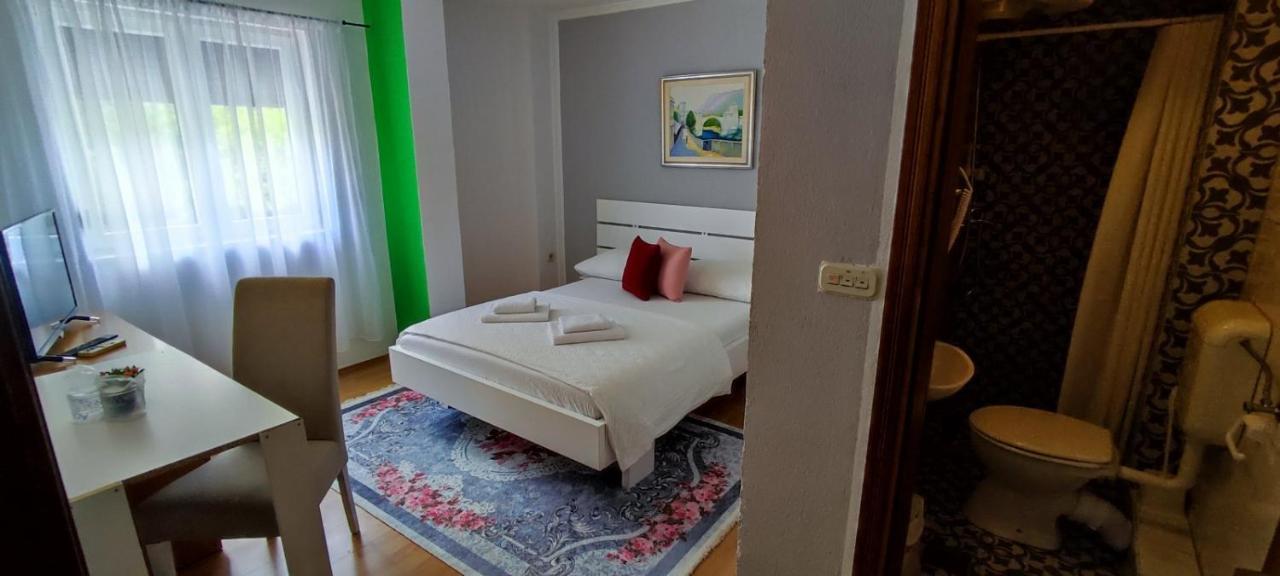 Villa Monera Apartments & Rooms & Free Garage โมสตาร์ ภายนอก รูปภาพ