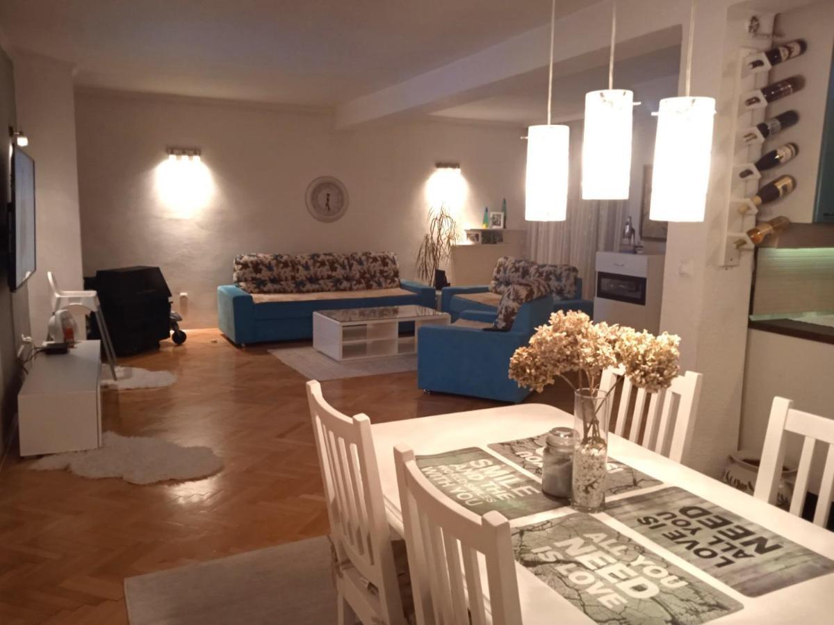 Villa Monera Apartments & Rooms & Free Garage โมสตาร์ ภายนอก รูปภาพ